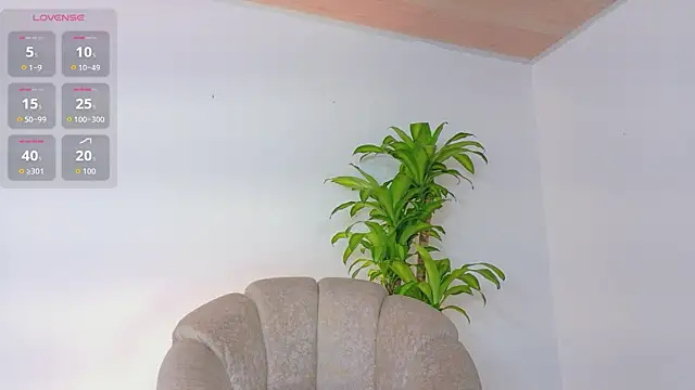 Snapshot of Axel_Cody_ chatting on May 25, 2026, 1:28 pm Axel Cody online show from May 25, 2026, 1:28 pm