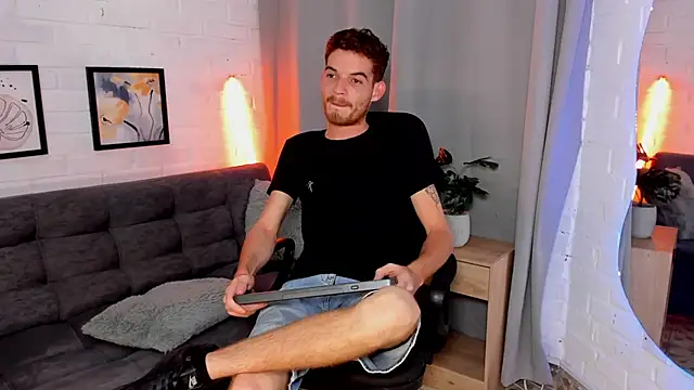 Snapshot of MATEO_HUNTER chatting on October 24, 2025, 1:13 am MATEO HUNTER online show from October 24, 2025, 1:13 am