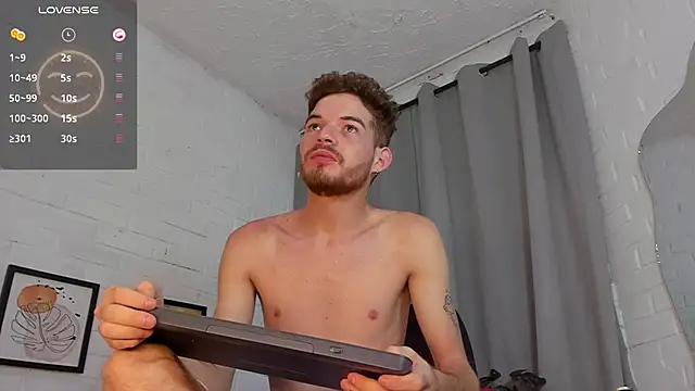 Snapshot of MATEO_HUNTER chatting on November 16, 2025, 7:03 am MATEO HUNTER online show from November 16, 2025, 7:03 am