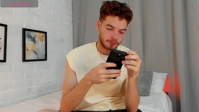 Snapshot of MATEO_HUNTER chatting on December 21, 2025, 7:15 am MATEO HUNTER online show from December 21, 2025, 7:15 am