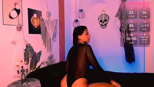 Snapshot of ivonyrose_ chatting on October 20, 2025, 8:09 pm ivonyrose online show from October 20, 2025, 8:09 pm