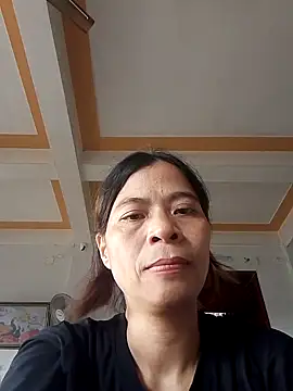 Snapshot of Amanda-_ena- chatting on October 16, 2025, 12:55 am Amanda- ena- online show from October 16, 2025, 12:55 am