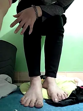 Snapshot of Amanda-_ena- chatting on November 4, 2025, 10:31 pm Amanda- ena- online show from November 4, 2025, 10:31 pm