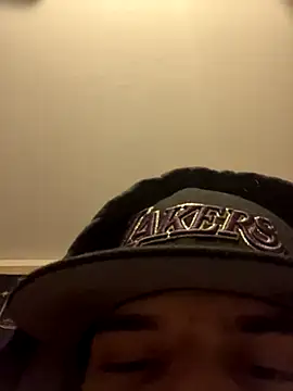 Snapshot of CarmeloA chatting on November 22, 2025, 1:04 am CarmeloA online show from November 22, 2025, 1:04 am