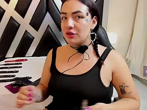 Snapshot of Aghata_gate chatting on November 17, 2025, 7:30 pm Aghata gate online show from November 17, 2025, 7:30 pm