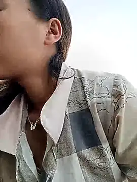 Snapshot of Nguyet2k4 chatting on November 12, 2025, 7:09 am Nguyet2k4 online show from November 12, 2025, 7:09 am