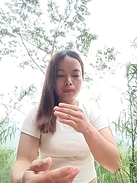 Nguyet2k4 online show from April 23, 2026, 10:56 pm