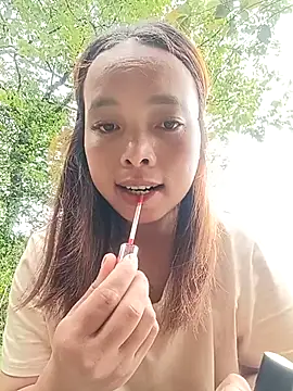 Nguyet2k4 online show from April 26, 2026, 5:38 am