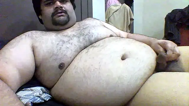 Snapshot of ShavenScope24 chatting on May 3, 2026, 6:47 pm ShavenScope24 online show from May 3, 2026, 6:47 pm