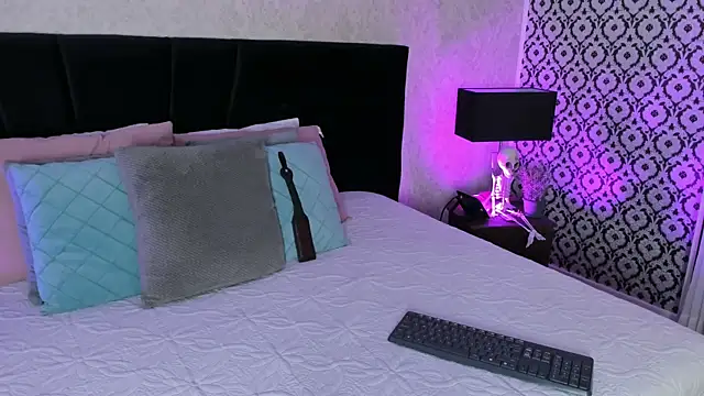 Snapshot of mariianna_lopez_ chatting on November 25, 2025, 4:40 pm mariianna lopez online show from November 25, 2025, 4:40 pm