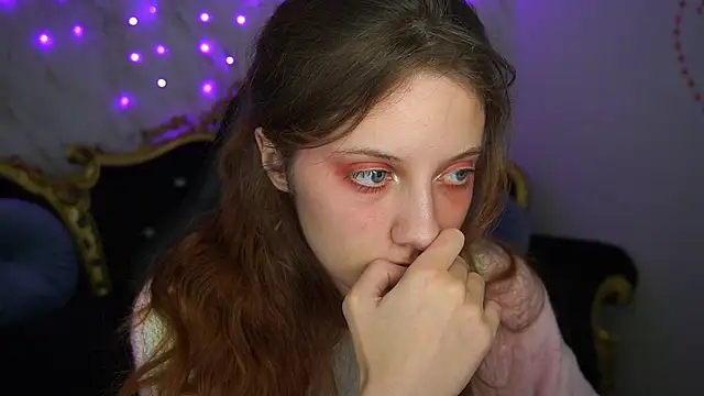 CuteeFoxy online show from February 25, 2026, 2:27 pm