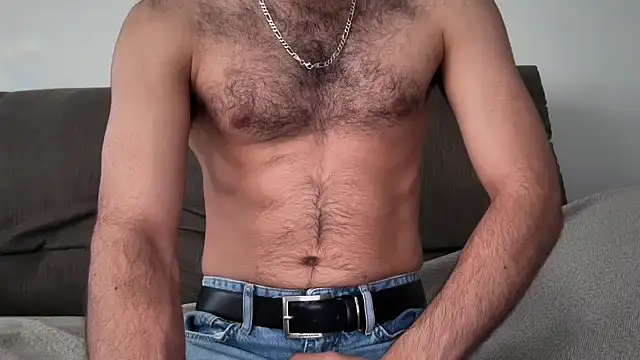 Snapshot of yournextguy chatting on July 1, 2026, 9:11 am yournextguy online show from July 1, 2026, 9:11 am