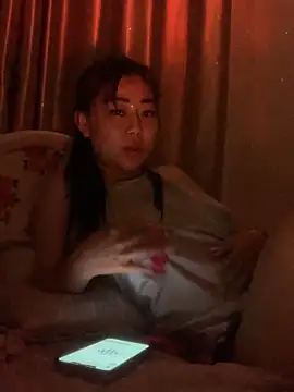 Snapshot of Your_hope77 chatting on November 18, 2025, 8:46 pm Your hope77 online show from November 18, 2025, 8:46 pm