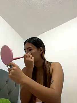 kittyrush  online show from November 29, 2025, 1:19 am