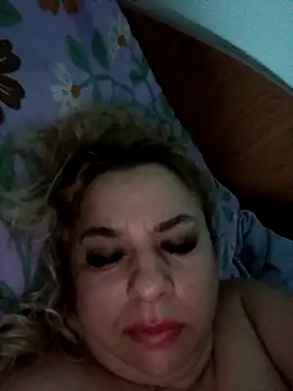 Snapshot of BelleInna chatting on November 7, 2025, 9:26 pm BelleInna online show from November 7, 2025, 9:26 pm