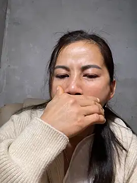 Miss-World00 online show from February 12, 2026, 9:10 pm