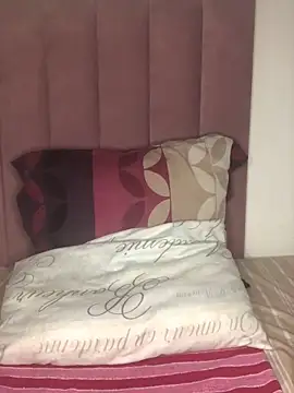 Bubbles156 online show from March 2, 2026, 4:47 am