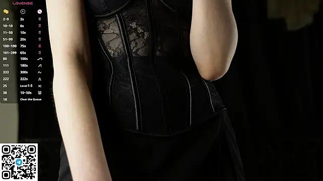 Erosyne online show from May 1, 2026, 5:28 pm