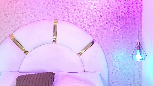 emmy rose25 online show from December 22, 2025, 11:51 am