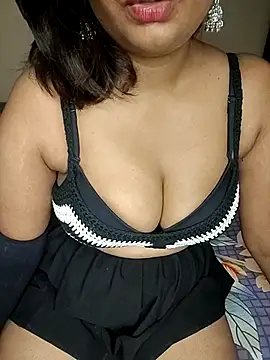 Snapshot of payal_mittal chatting on October 17, 2025, 7:49 pm payal mittal online show from October 17, 2025, 7:49 pm