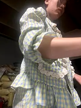 hanaa-show online show from November 10, 2025, 4:44 am