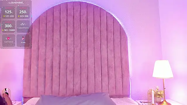 Snapshot of ShaylaDavis chatting on November 20, 2025, 7:46 pm ShaylaDavis online show from November 20, 2025, 7:46 pm