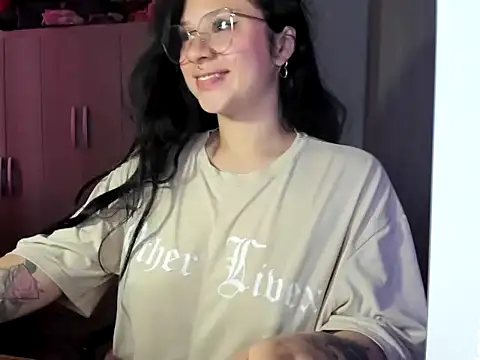 Snapshot of _Emily_vixen chatting on October 28, 2025, 10:52 am Emily vixen online show from October 28, 2025, 10:52 am