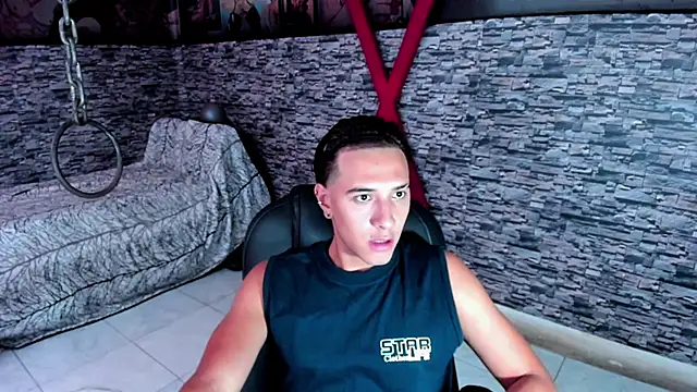 Snapshot of Hayden_Boy_ chatting on October 25, 2025, 1:29 pm Hayden Boy online show from October 25, 2025, 1:29 pm