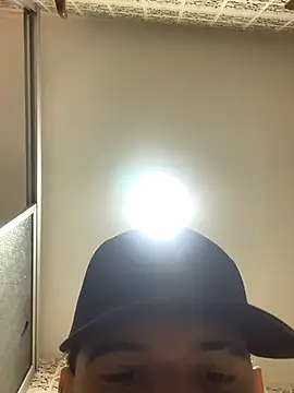 Snapshot of Hayden_Boy_ chatting on October 28, 2025, 12:41 pm Hayden Boy online show from October 28, 2025, 12:41 pm