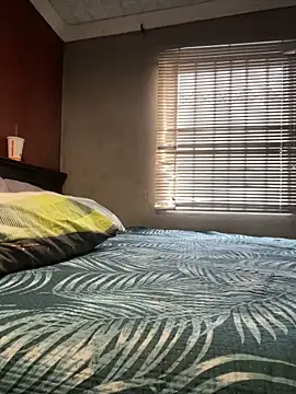 kingjozi121 online show from May 27, 2026, 7:49 am