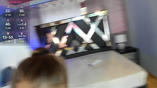 Lily CuteBoobs online show from November 6, 2025, 6:42 pm