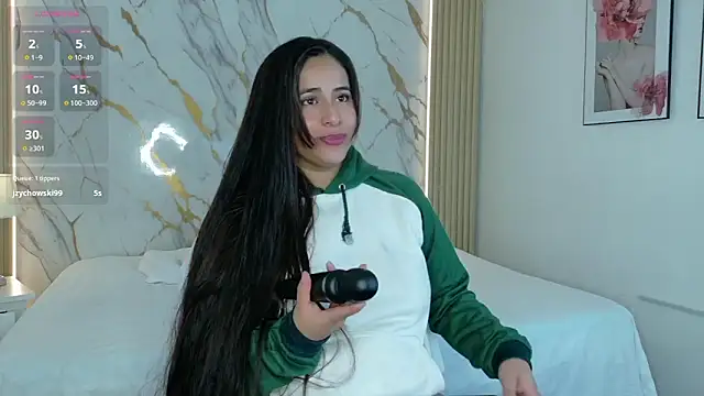 zoe longhair online show from May 4, 2026, 8:16 pm