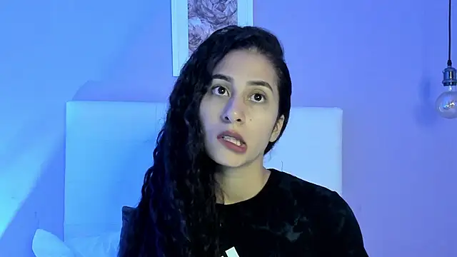 Snapshot of fernanda317 chatting on July 2, 2026, 4:02 pm fernanda317 online show from July 2, 2026, 4:02 pm
