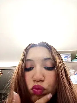 Snapshot of Arianaa_Toro chatting on October 30, 2025, 12:56 am Arianaa Toro online show from October 30, 2025, 12:56 am