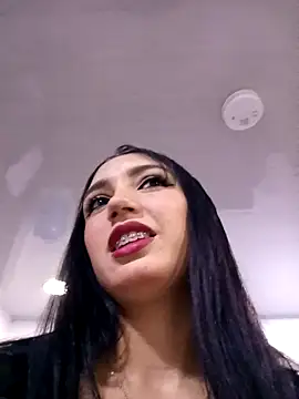 Snapshot of Arianaa_Toro chatting on November 10, 2025, 2:05 pm Arianaa Toro online show from November 10, 2025, 2:05 pm
