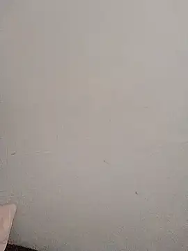 Alevsiz1 online show from October 28, 2025, 3:47 pm