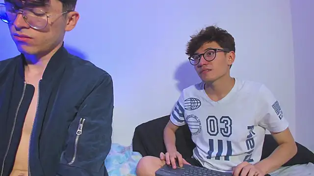 Snapshot of dani_angel_dark chatting on November 3, 2025, 11:26 pm dani angel dark online show from November 3, 2025, 11:26 pm