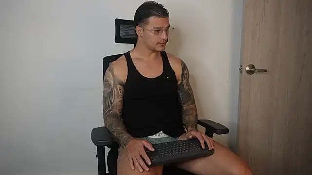 Dominick walker online show from March 18, 2026, 10:46 pm