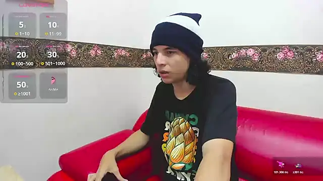 Snapshot of Mike_Miiller_ chatting on October 21, 2025, 7:47 pm Mike Miiller online show from October 21, 2025, 7:47 pm