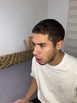 chucky karla online show from February 3, 2026, 4:32 am