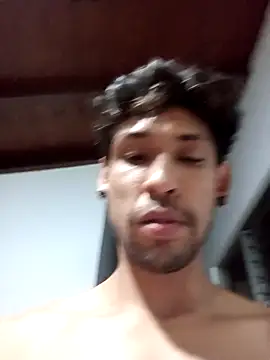 MaxHuston online show from March 8, 2026, 2:04 am