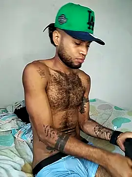 AXionX online show from December 21, 2025, 2:13 pm