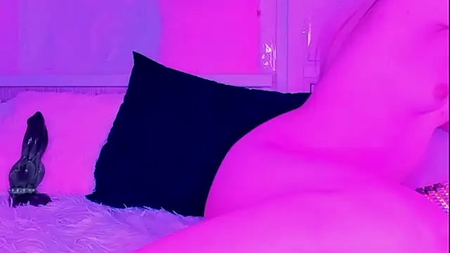 SweetSadness online show from December 5, 2025, 4:14 pm