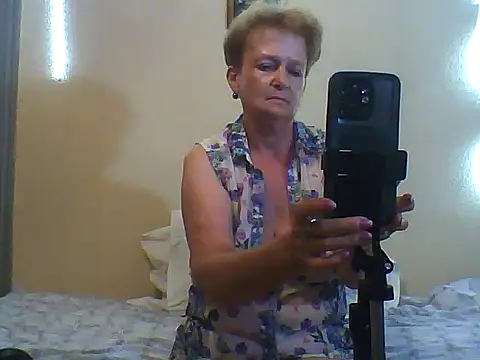 JesykaLove566 online show from June 26, 2026, 6:34 pm