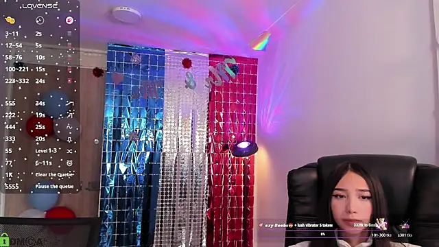 Snapshot of Mikeyvioleta_ chatting on July 22, 2026, 9:06 pm Mikeyvioleta online show from July 22, 2026, 9:06 pm