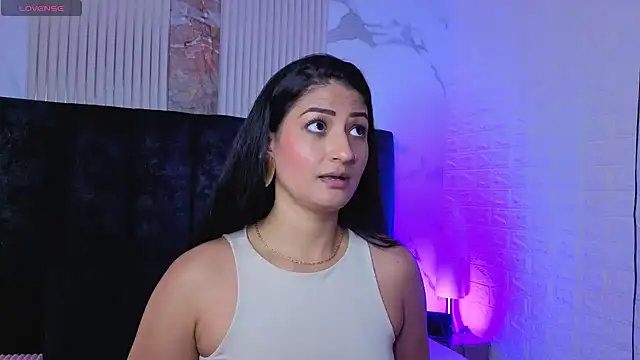 MarScarlett online show from November 30, 2025, 4:00 pm