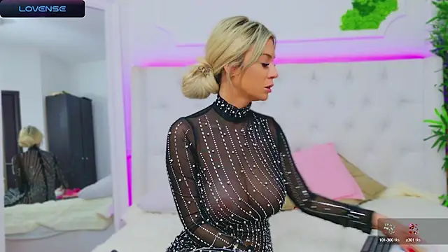 AriannaSins online show from January 4, 2025, 4:43 pm