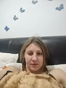 SandyCassie online show from October 16, 2025, 10:22 pm