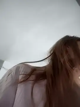 SandyCassie online show from December 19, 2025, 9:16 am