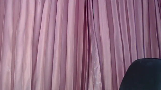 antonella rosecs online show from February 26, 2026, 4:33 am